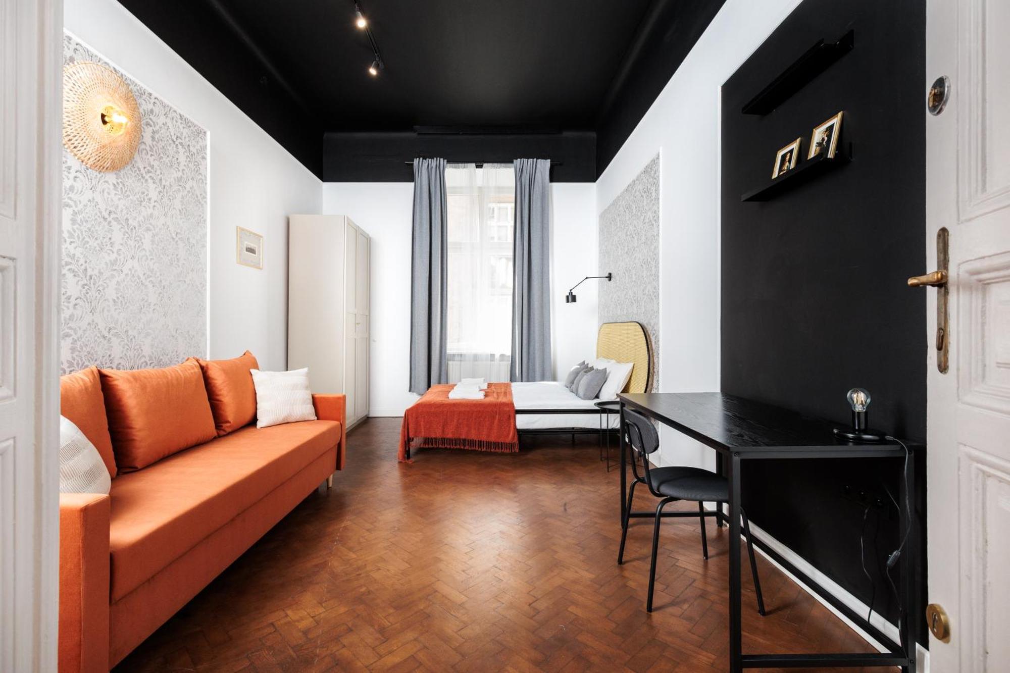 Spacious & Modern 6 Bedroom - Around The Main Market Square - By Upstairs Cracovia